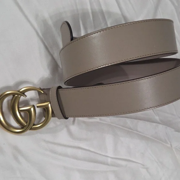 Gucci Taupe Pink Leather Belt with Gold Double G Buckle - Picture 4 of 16